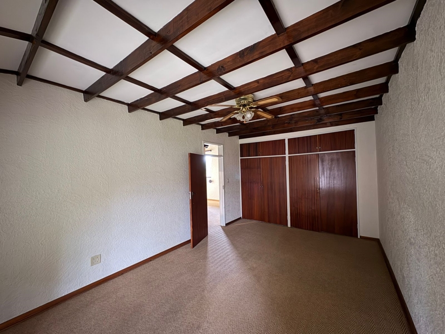 5 Bedroom Property for Sale in Protea Park North West